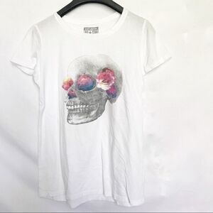 Converse t-shirt with skull and flowers